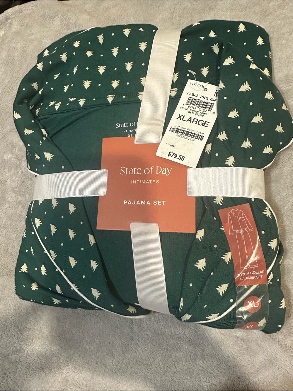 Women’s XL Green Tree Print Pajama Set